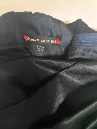 Vestido fiesta corto con círculos