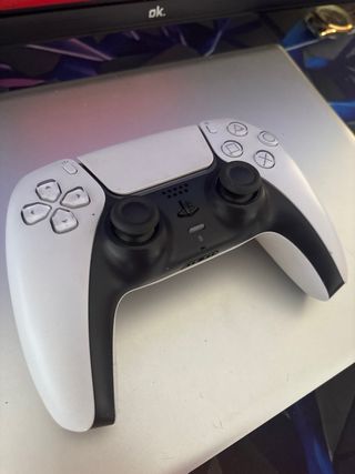 Mando PS5 (Joystick derecho a reparar)