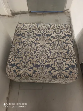 Puff Cuadrado Tapizado