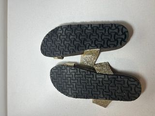 Sandalias doradas talla 40