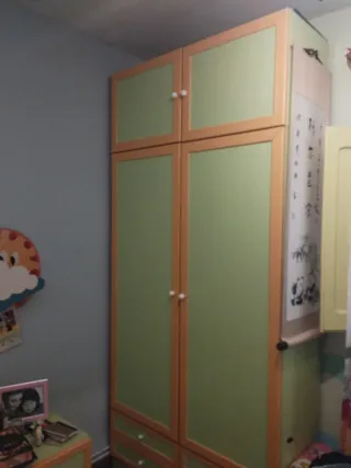 Armario de dormitorio madera