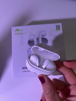 Auriculares Inalámbricos Aome Blancos
