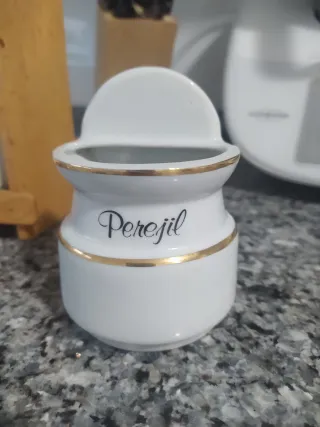 Especiero de cerámica con 6 botes