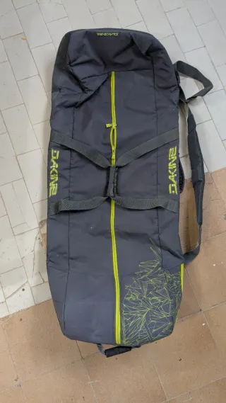 Funda Snowboard Dakine Negra y Verde