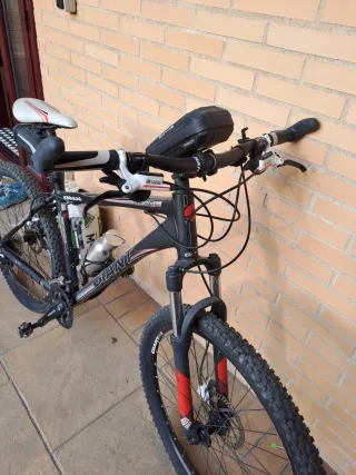 Bicicleta Giant Aluxx Technology