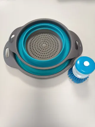 Coladores Plegables de Silicona Gris y Turquesa