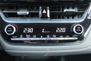 Toyota Corolla 1.8 125H STYLE E-CVT