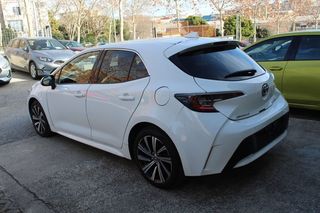 Toyota Corolla 1.8 125H STYLE E-CVT