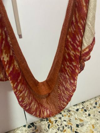 Sciarpa morbida arancione e rossa