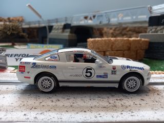 Coche de slot Hornby Ford Mustang FR 500C