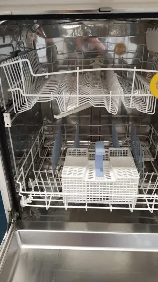 REGALO Lavavajillas Whirlpool