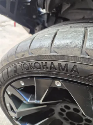 5 Llantas en 22". Jeep Wrangler JL JK