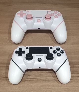 PS4 Original 500GB + 2 Mandos