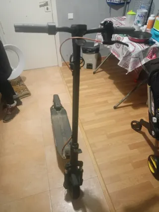 Patinete Eléctrico NAVEE GT3 - 1 Mes de Uso