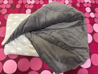 Manta bebé nubes gris