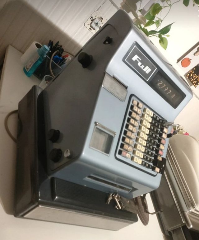 Registradora Antigua Fuji