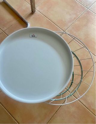 Mesita auxiliar metal y cristal