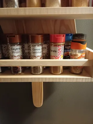 Especiero madera pino nevera a medida