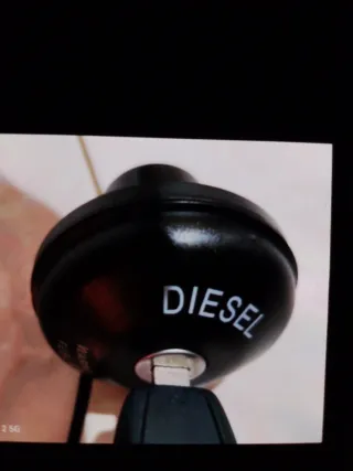 Tappo serbatoio DIESEL con chiave