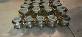 Conectores Racor metálicos para tubo