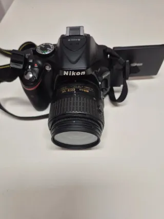 Cámara Nikon D5200 + Objetivo