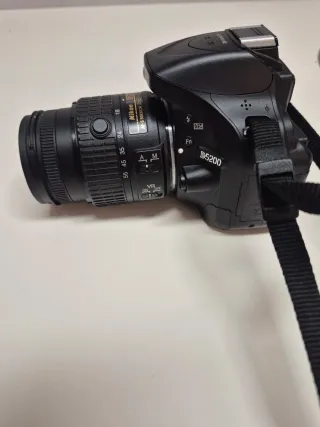 Cámara Nikon D5200 + Objetivo