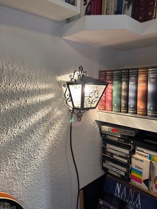 Farol de metal restaurado