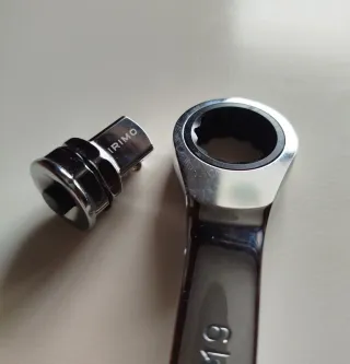 1 Combi carraca 19mm. Y 1 Accesorio carraca 1/2"