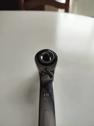 1 Combi carraca 19mm. Y 1 Accesorio carraca 1/2"