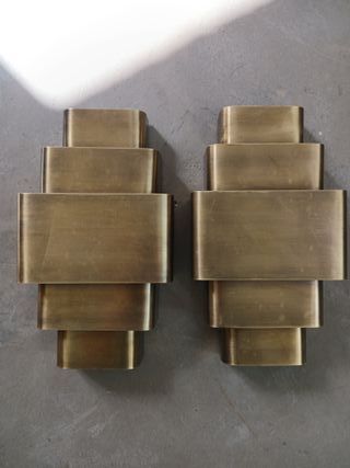 Par de Apliques de Parede Art Déco Dourados