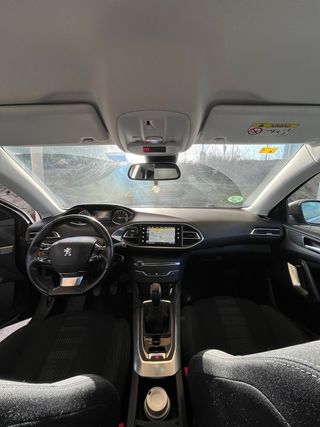 Peugeot 308 2015