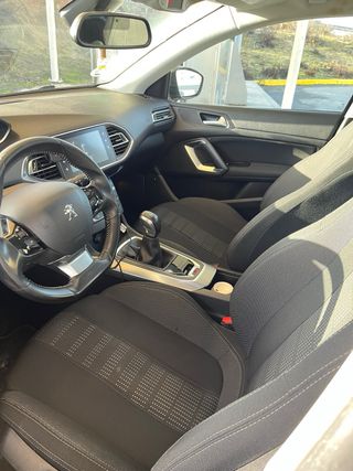 Peugeot 308 2015