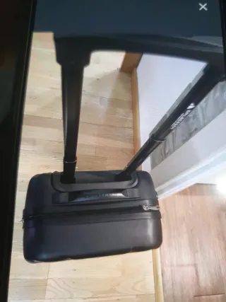 Maleta de cabina American Tourister negra