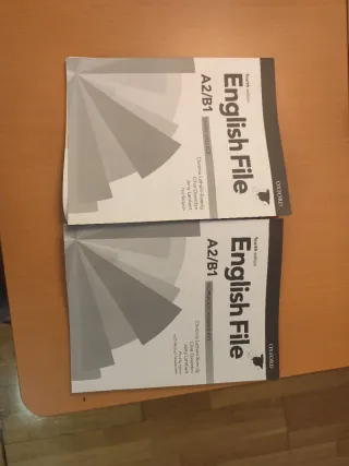 English File A2/b1 Student's Book And Workbook ...