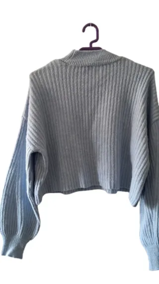 Jersey Stradivarius azul cropped