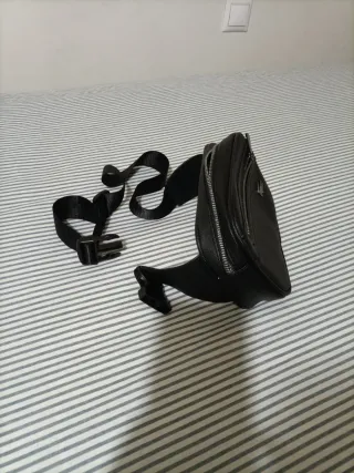 Riñonera Lacoste Negra Hombre