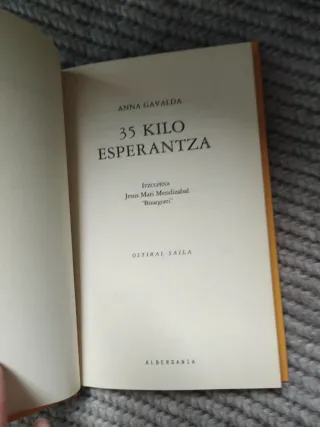 35 kilo esperantza