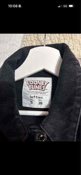 Cazadora vaquera negra con Tweety