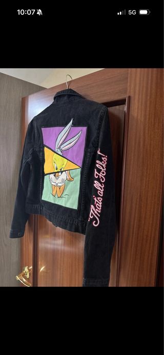 Cazadora vaquera negra con Tweety