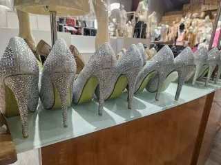 NUEVOS! Zapatos de fiesta, varias tallas.