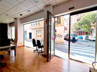 Local comercial en alquiler en Barrio Alto - San Félix - Oliveros - Altamira en Almería