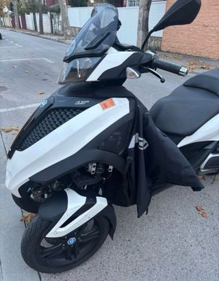 Piaggio Yourban 300 LT 2016 Scooter