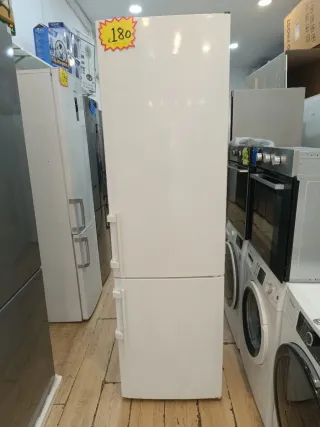 Nevera Liebherr con garantía y transporte