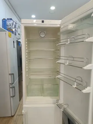 Nevera Liebherr con garantía y transporte
