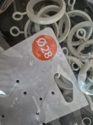 Anillas blancas diam 28 6 unid y diam 25 24 unid