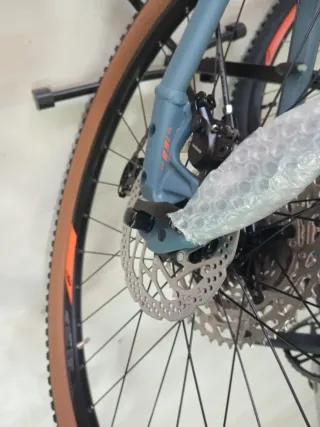 Bicicleta de Montaña Azul y Naranja