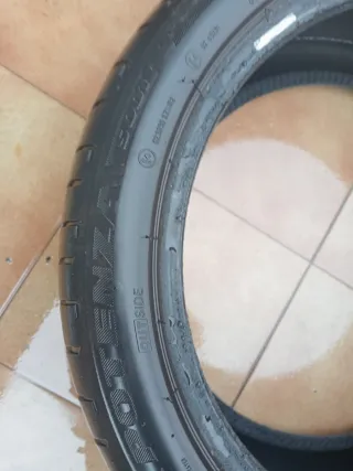 Neumático 245/40R18 97Y MO