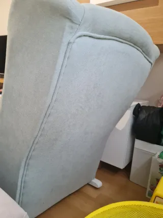 Sillón de lactancia mecedora verde