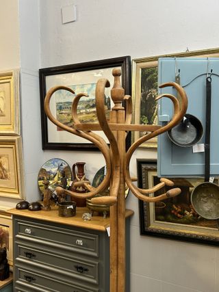 Perchero estilo Thonet Restaurado