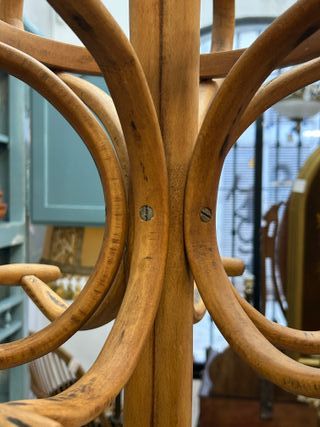 Perchero estilo Thonet Restaurado